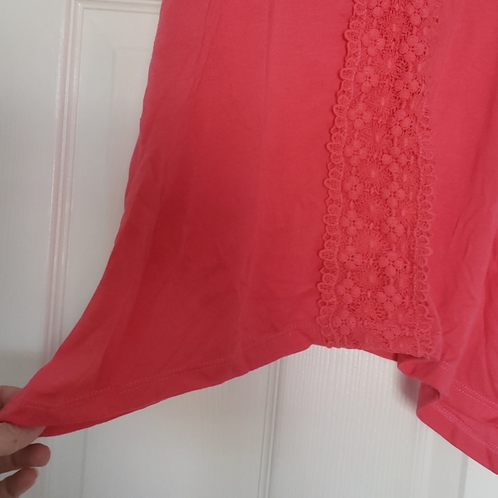 ☆ 3 /$15 Racerback top - Picture 3 of 4